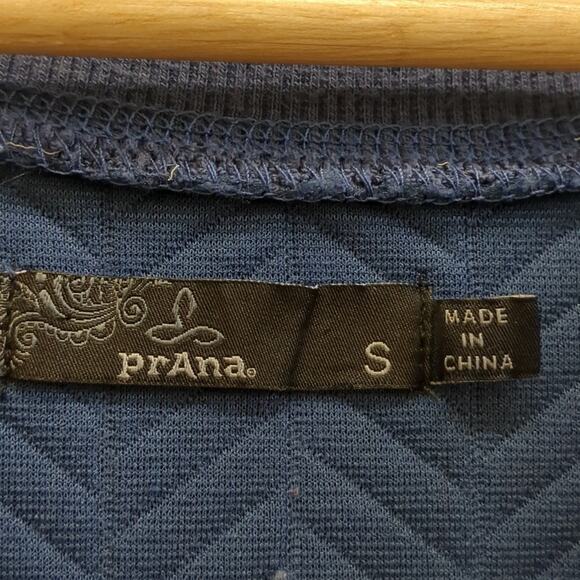 Prana blue cozy quilted sweater with pockets size S - Picture 4 of 8